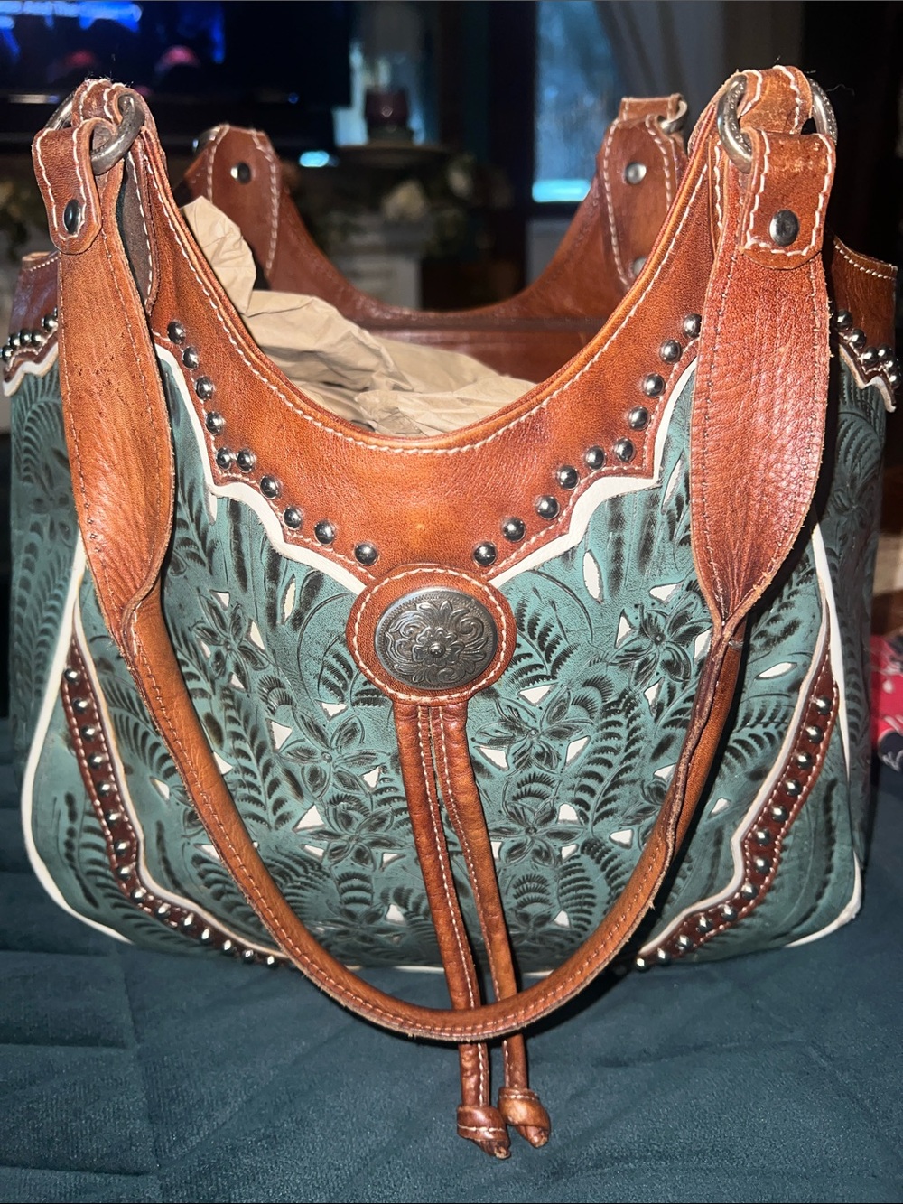 Very pretty hand tooled American west handbag  good used condition